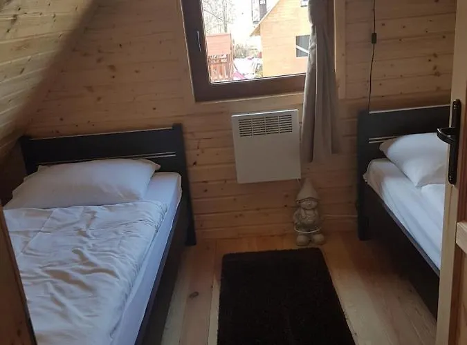 Pod Sniezka 1 Деревянный коттедж *